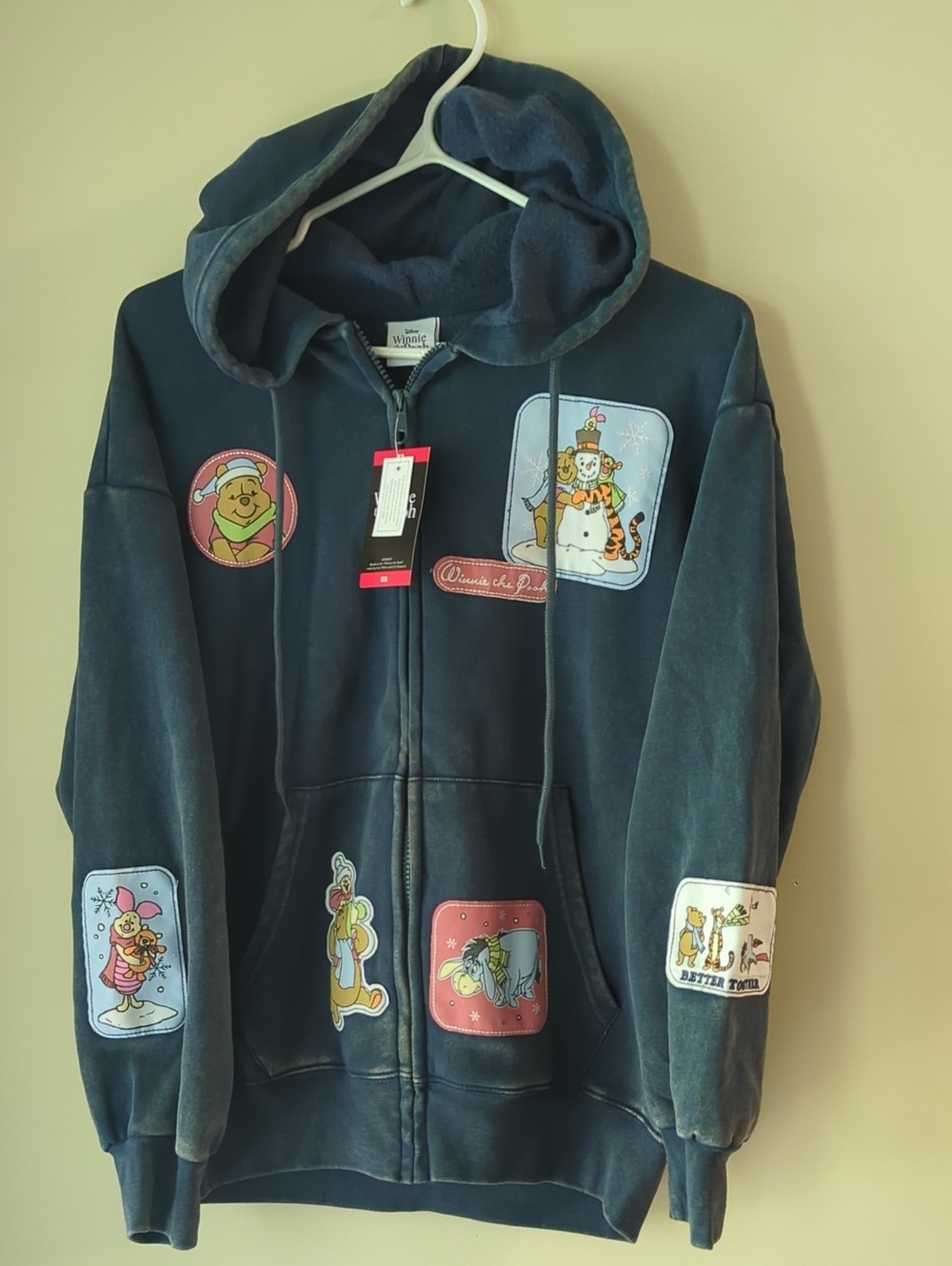Disney Winnie the Pooh Women's XS zip up Brand New